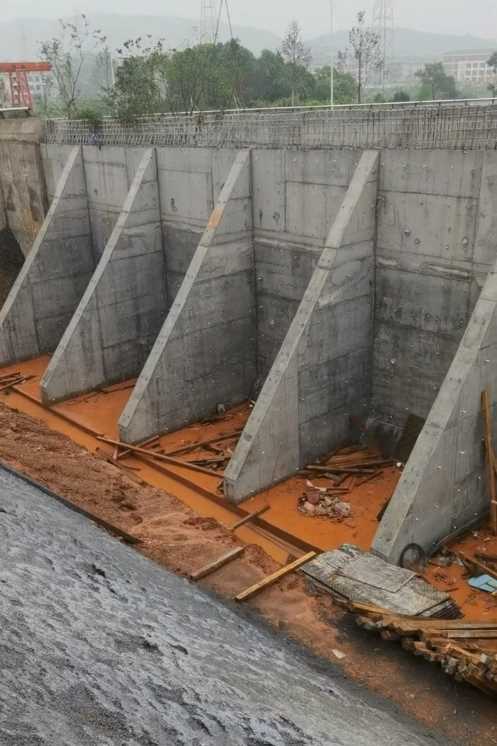 徐州丰县锚杆式挡土墙